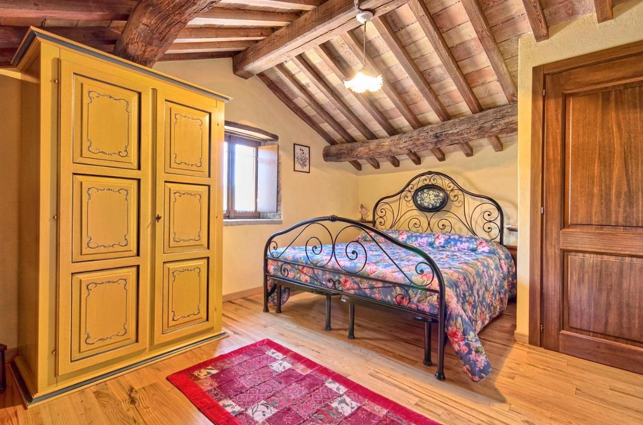 Agriturismo Biologico Castello Della Pieve Mercatello sul Metauro エクステリア 写真